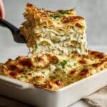 Creamy White Chicken and Spinach Lasagna Recipe