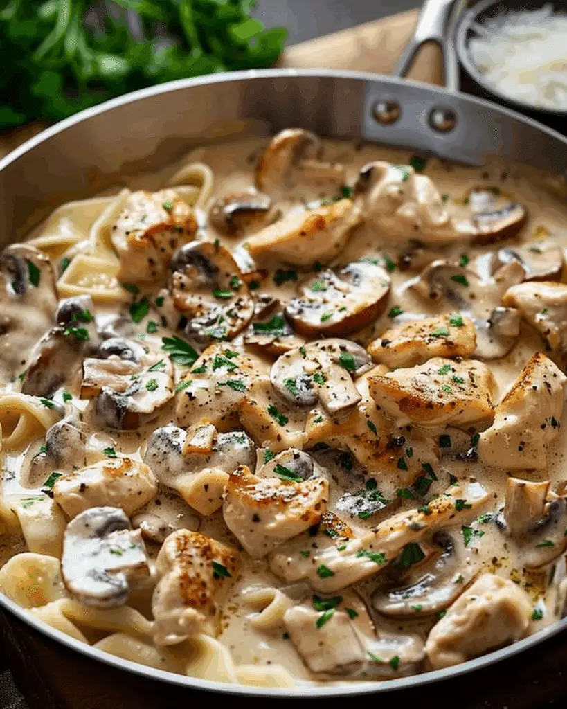 Creamy Chicken and Mushroom Skillet
