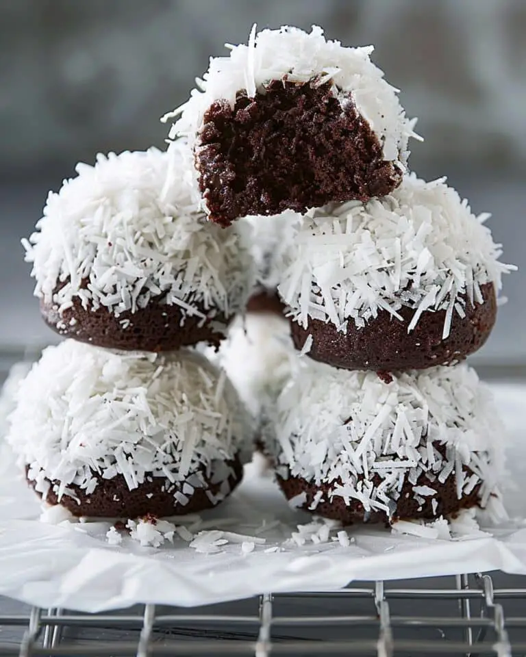 Mini Chocolate Snowball Cakes