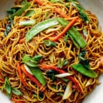 Korean-Style Spicy Garlic Noodle Stir-Fry with Veggies