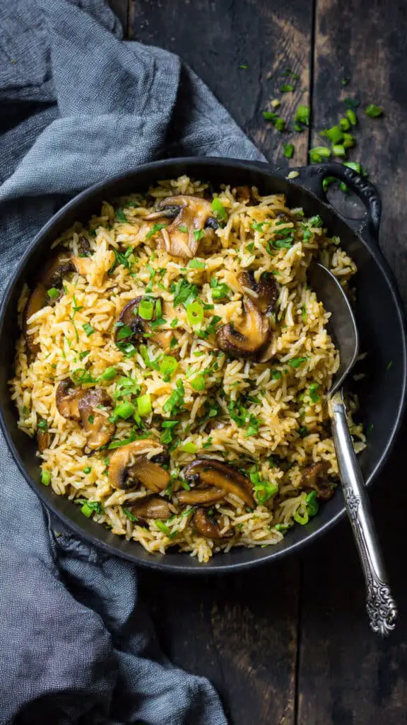 One-Pot Soy Sauce Mushroom Rice