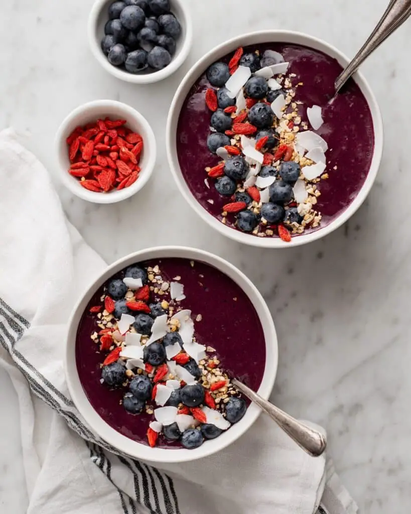 Berry Superfood Smoothie Bowl Recipe