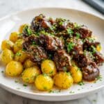 Irresistible Garlic Butter Steak Bites with Crispy Potatoes Recipe