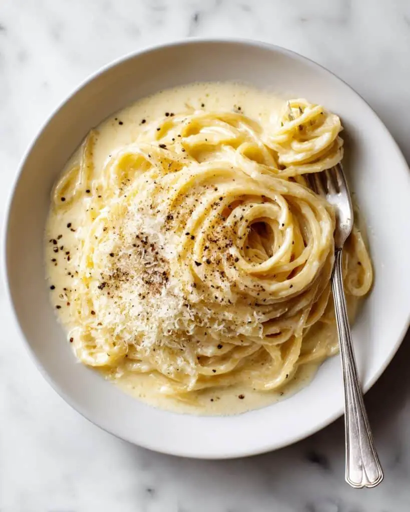 Creamy Garlic Parmesan White Pasta Sauce Recipe