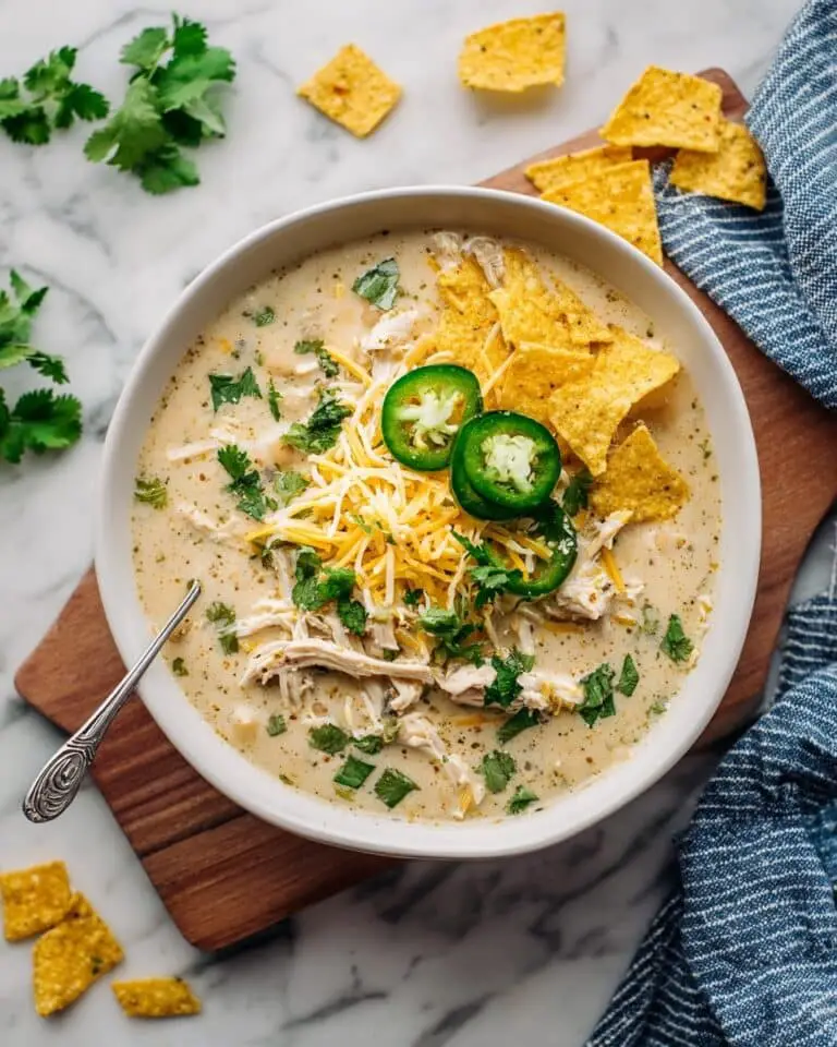Crockpot White Chicken Chili (Dump-and-Go) Recipe