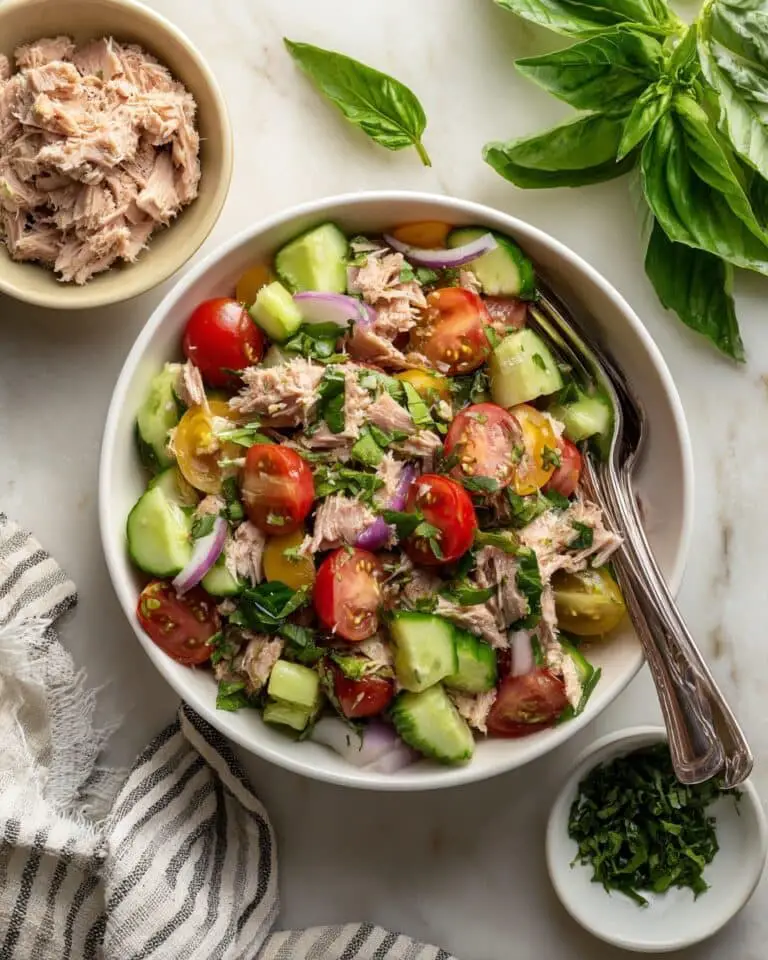 15-Minute Canned Tuna & Tomato Salad Recipe