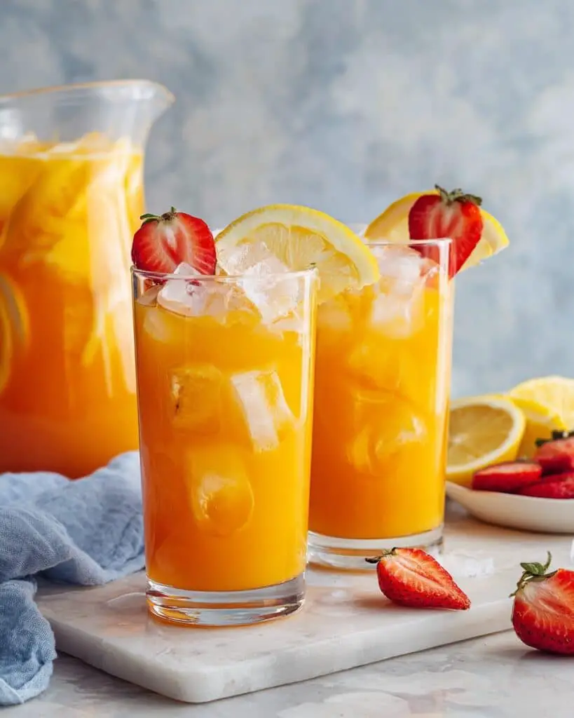 Refreshing Strawberry Lemonade: The Ultimate Summer Fruit Drink Recipe
